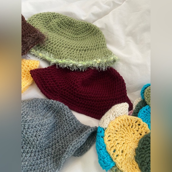 CROCHET BALACLAVA BUCKET HAT - Picture 5 of 6